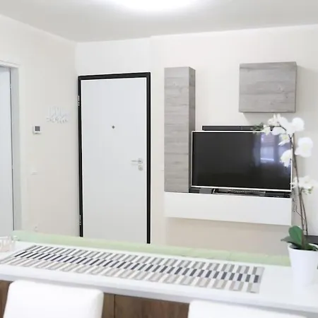 Casa Magenta 2 Daire