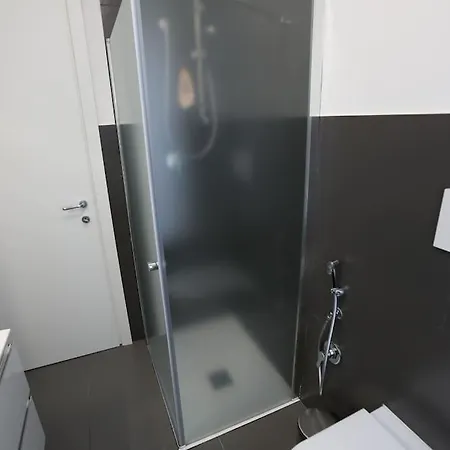 Casa Magenta 2 Валеджо-суль-Минчо