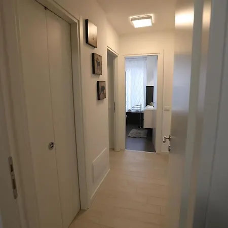 Casa Magenta 2 *