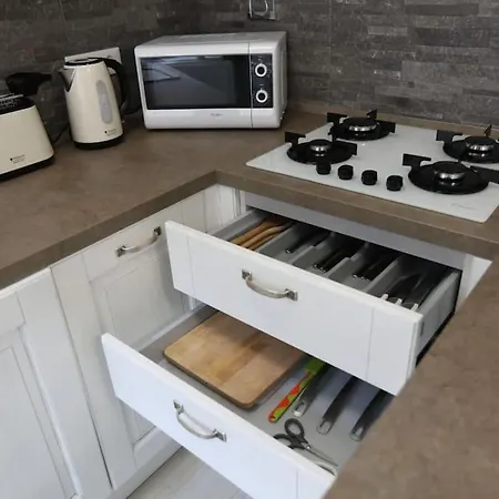Casa Magenta 2 *