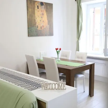 Casa Magenta 2 *