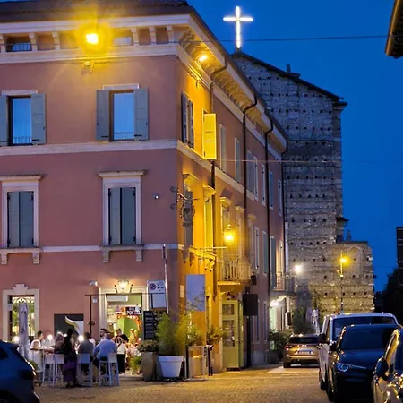 Casa Magenta 2